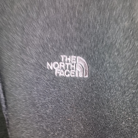 Hooded Noth Face sweatshirt - Picture 2 of 4